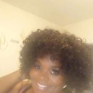 Meet your Posher, Danyelle